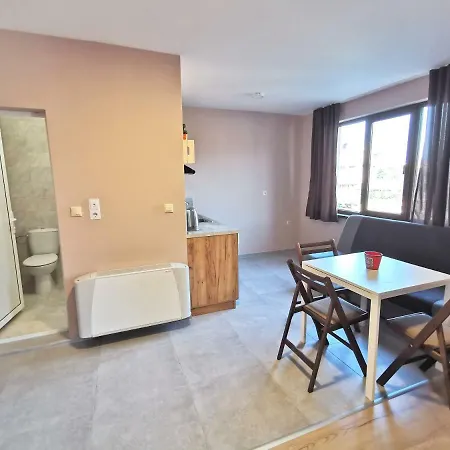 ゲストハウス Kazak 3*